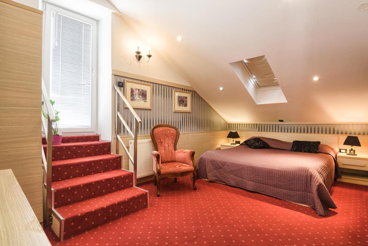 Hotel Galija Pula Eksteriør billede