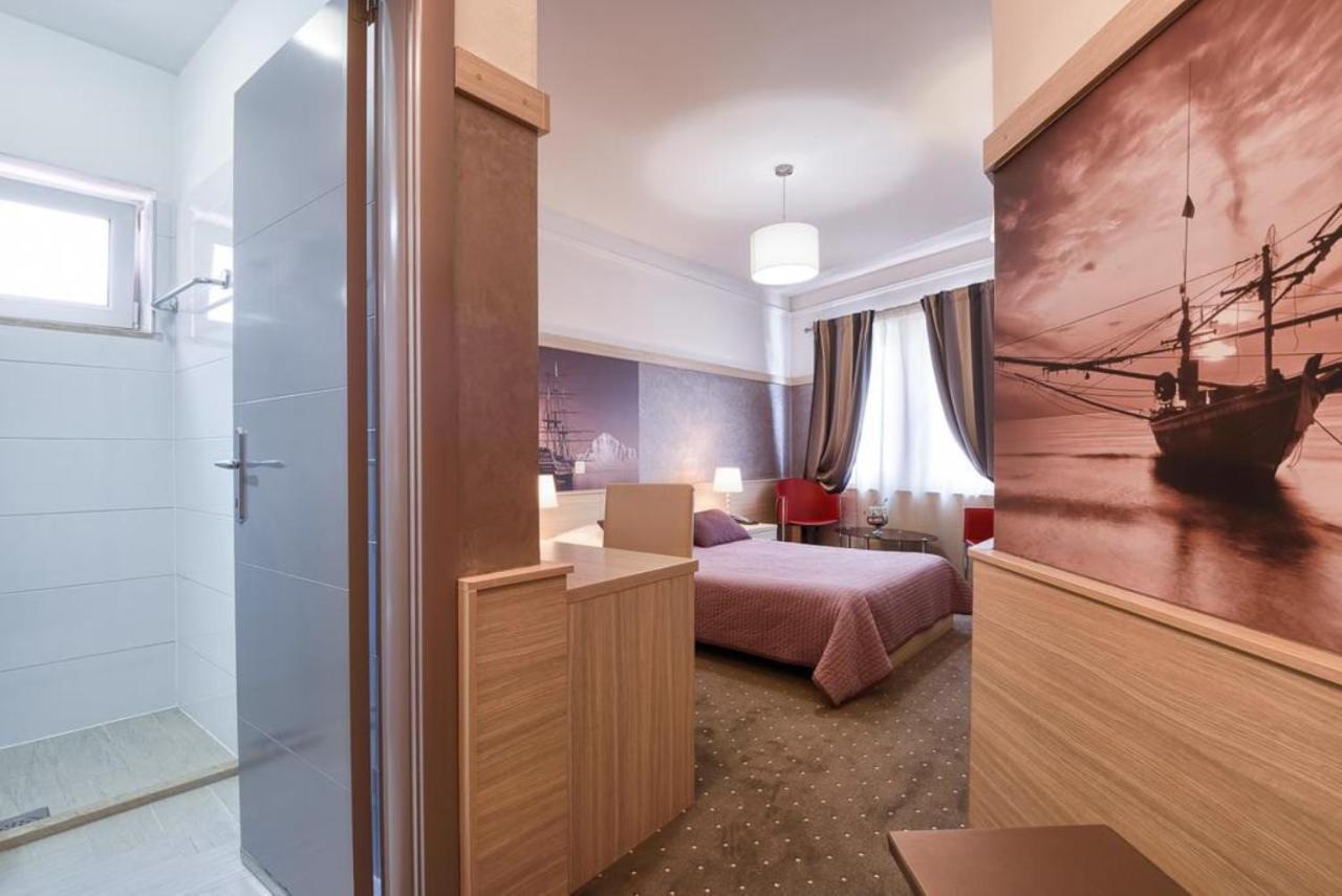 Hotel Galija Pula Eksteriør billede