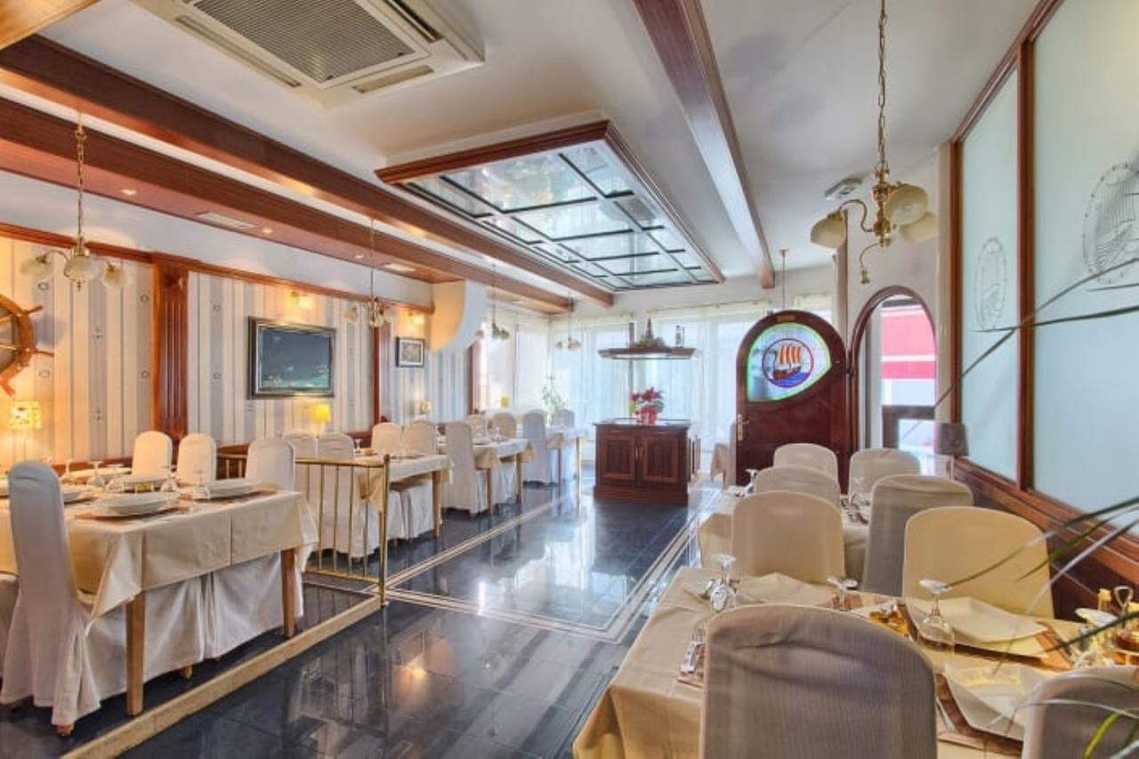 Hotel Galija Pula Eksteriør billede