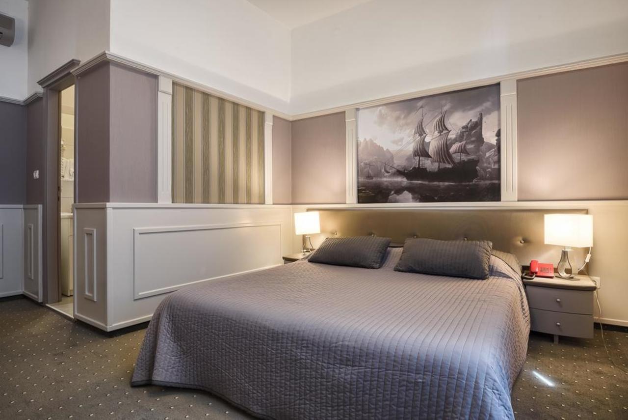 Hotel Galija Pula Eksteriør billede