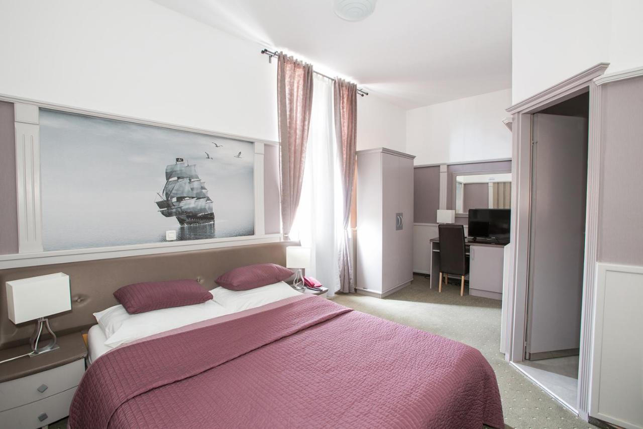 Hotel Galija Pula Eksteriør billede