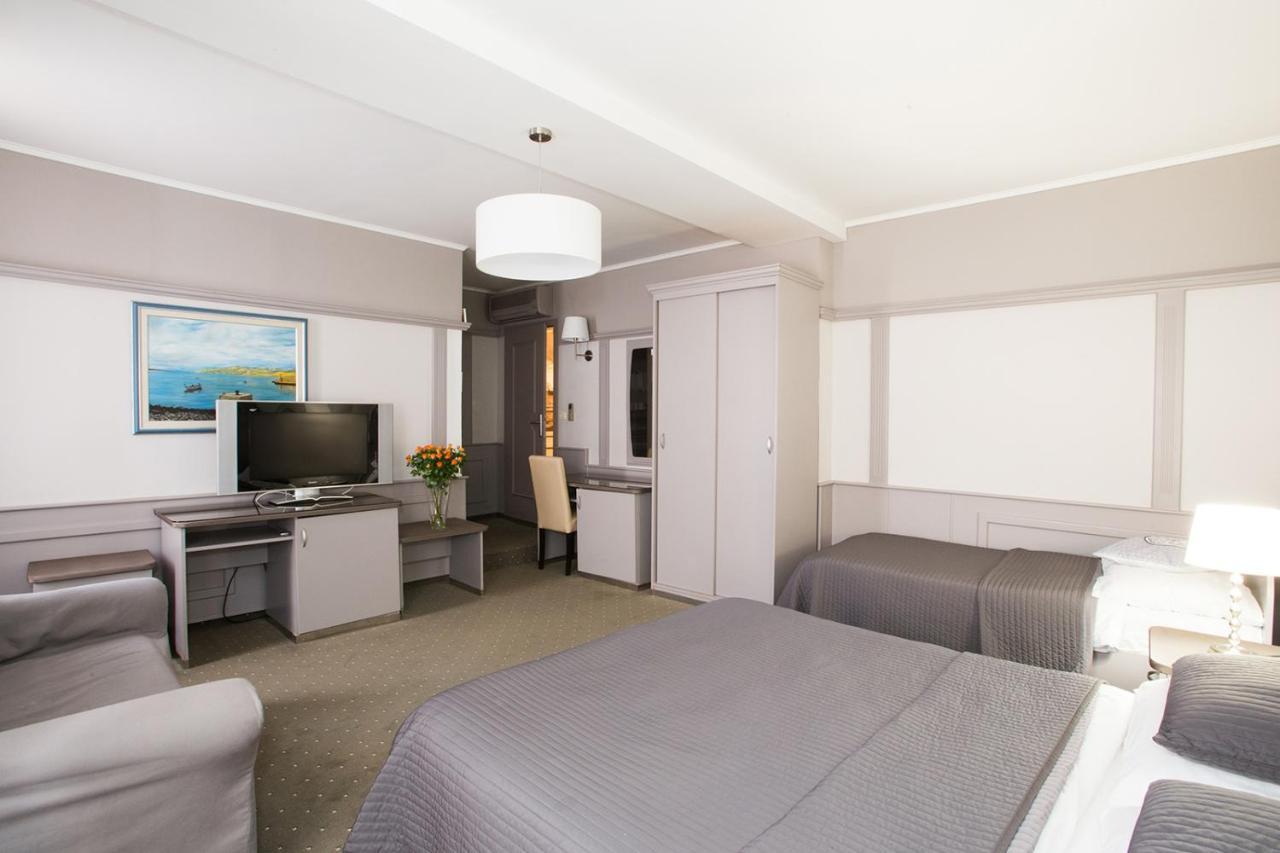 Hotel Galija Pula Eksteriør billede