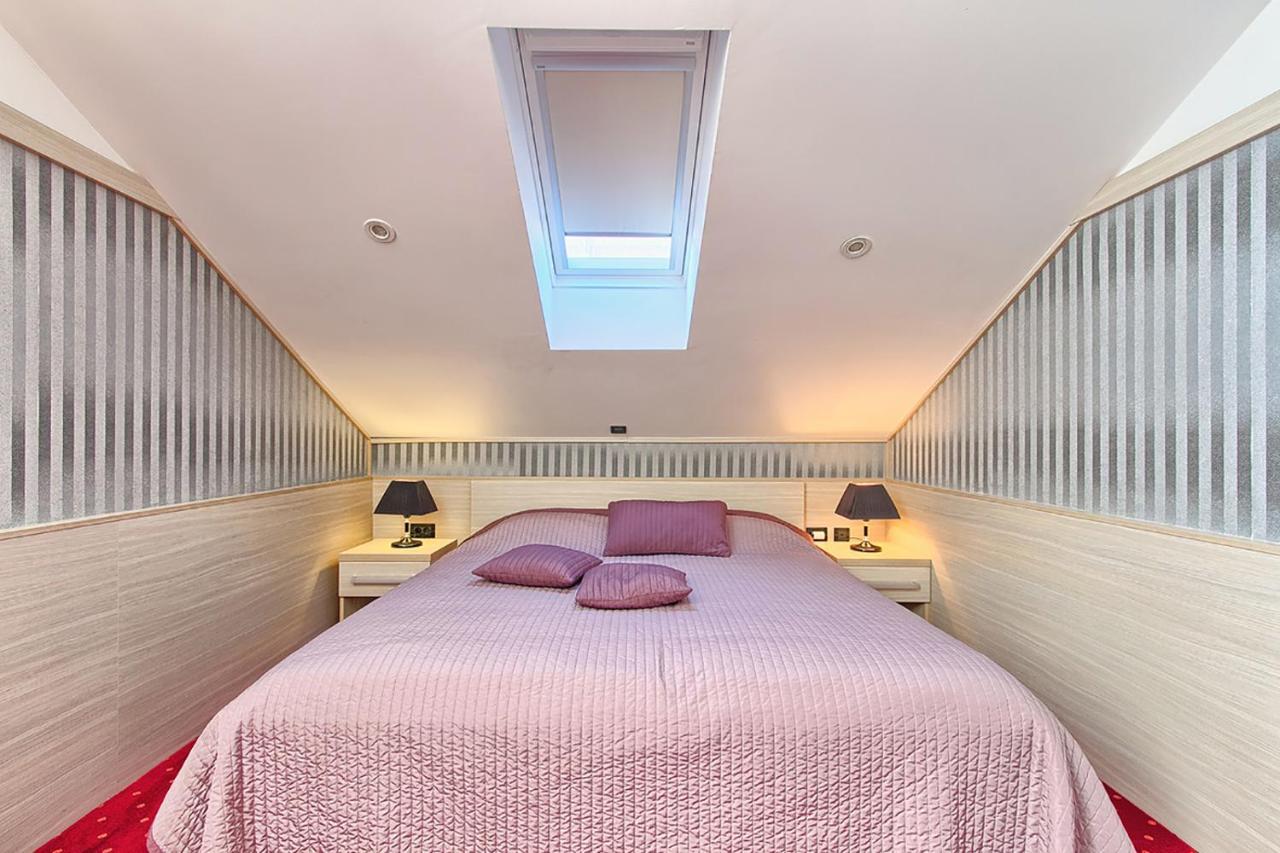 Hotel Galija Pula Eksteriør billede